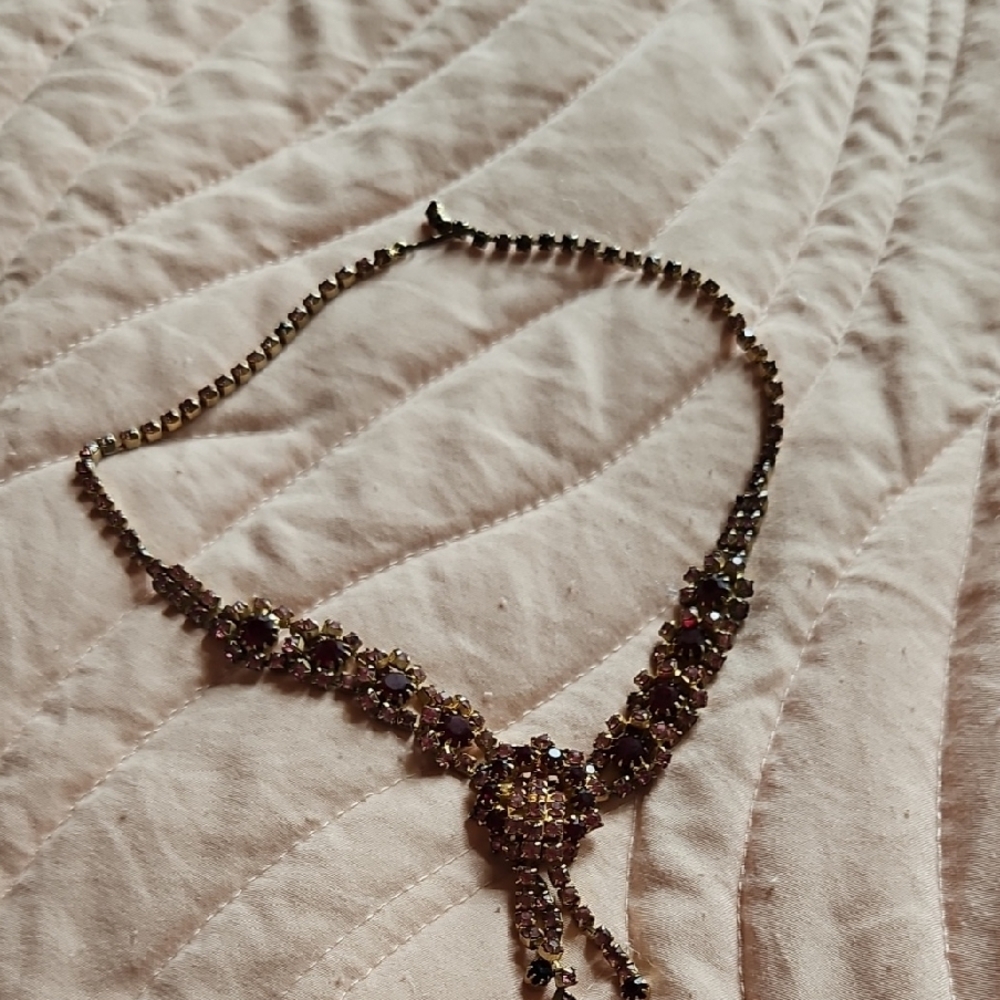 Gold Necklace with Intricate Choker Design and Crystal Accents